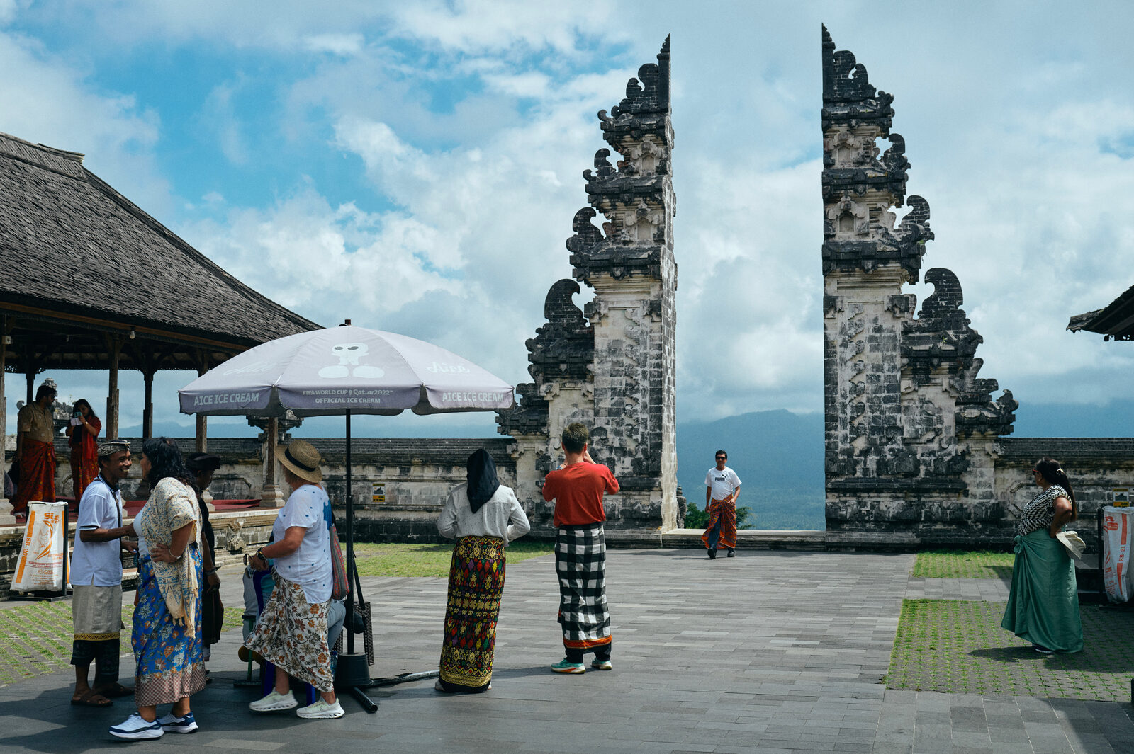 The split gate at Lempuyang, and the queue for the same photograph.